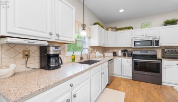 1028 Eagle Ridge Drive, Huron, 44839, 4 Bedrooms Bedrooms, ,3 BathroomsBathrooms,Residential,For Sale,Eagle Ridge,20251814