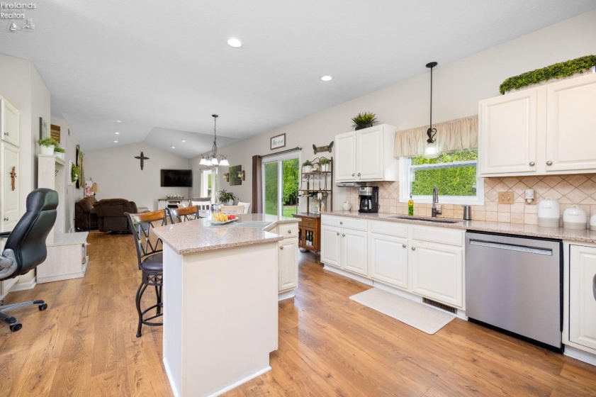 1028 Eagle Ridge Drive, Huron, 44839, 4 Bedrooms Bedrooms, ,3 BathroomsBathrooms,Residential,For Sale,Eagle Ridge,20251814