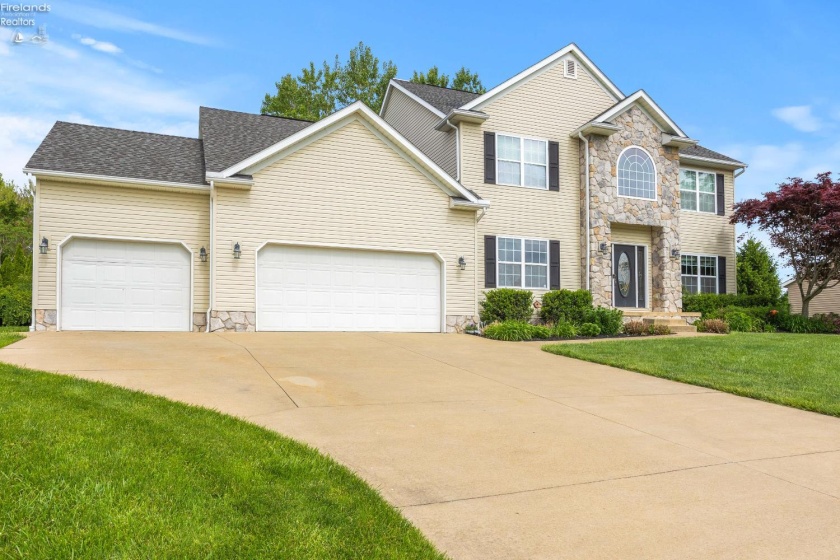 1028 Eagle Ridge Drive, Huron, 44839, 4 Bedrooms Bedrooms, ,3 BathroomsBathrooms,Residential,For Sale,Eagle Ridge,20251814