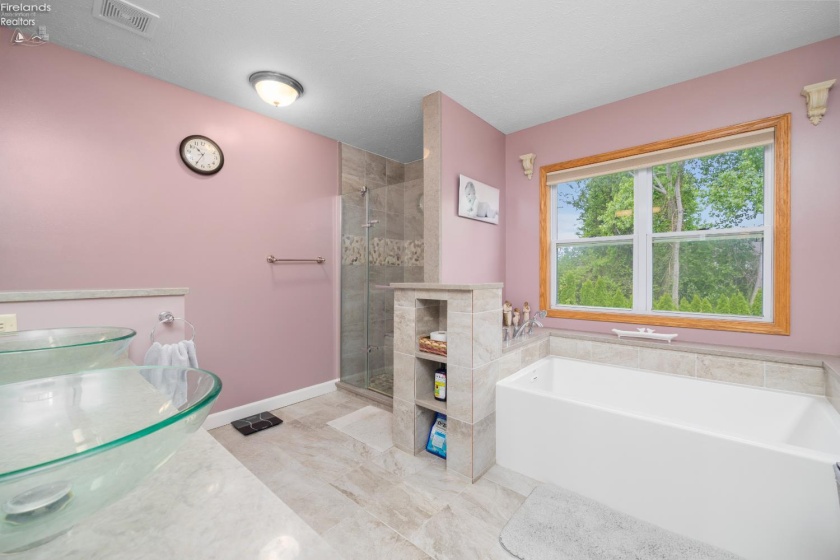 1028 Eagle Ridge Drive, Huron, 44839, 4 Bedrooms Bedrooms, ,3 BathroomsBathrooms,Residential,For Sale,Eagle Ridge,20251814
