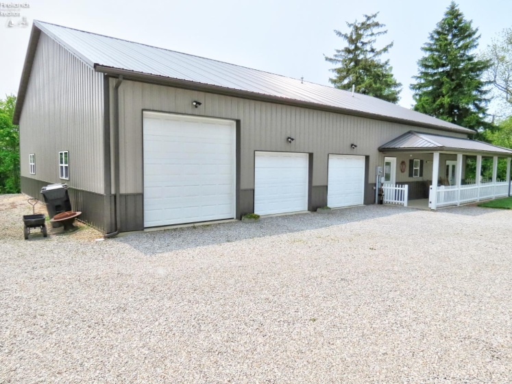 1319 Burkholder, Clyde, 43410, 2 Bedrooms Bedrooms, ,2 BathroomsBathrooms,Residential,For Sale,Burkholder,20252041