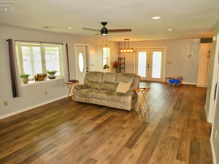 1319 Burkholder, Clyde, 43410, 2 Bedrooms Bedrooms, ,2 BathroomsBathrooms,Residential,For Sale,Burkholder,20252041