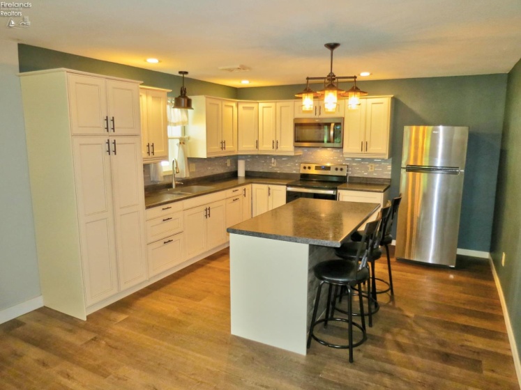 1319 Burkholder, Clyde, 43410, 2 Bedrooms Bedrooms, ,2 BathroomsBathrooms,Residential,For Sale,Burkholder,20252041