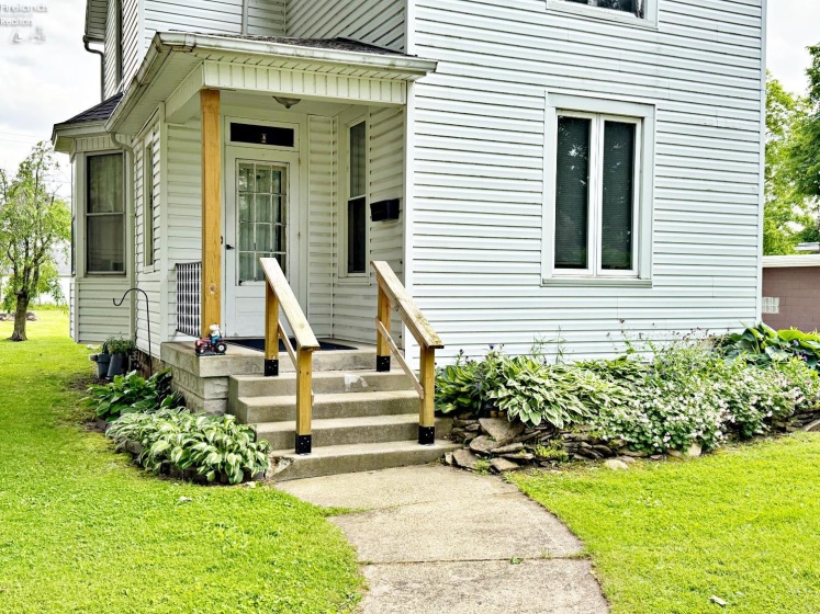 125 Davis St, Tiffin, 44883, 4 Bedrooms Bedrooms, ,1 BathroomBathrooms,Residential,For Sale,Davis St,20252037