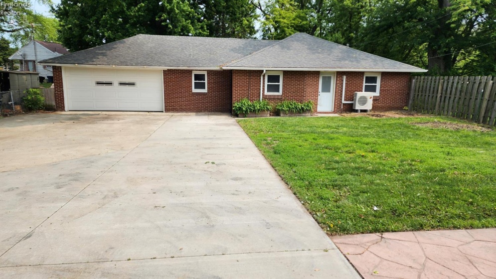1325 Perkins Avenue, Sandusky, 44870, 3 Bedrooms Bedrooms, ,2 BathroomsBathrooms,Residential,For Sale,Perkins,20251735