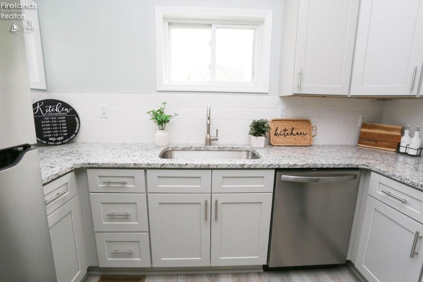 1028 Alger Street, Fremont, 43420, 3 Bedrooms Bedrooms, ,1 BathroomBathrooms,Residential,For Sale,Alger,20252039