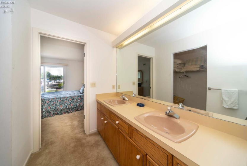 90 Marina Point Drive, Sandusky, 44870, 2 Bedrooms Bedrooms, ,2 BathroomsBathrooms,Residential,For Sale,Marina Point,20252063