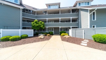 90 Marina Point Drive, Sandusky, 44870, 2 Bedrooms Bedrooms, ,2 BathroomsBathrooms,Residential,For Sale,Marina Point,20252063