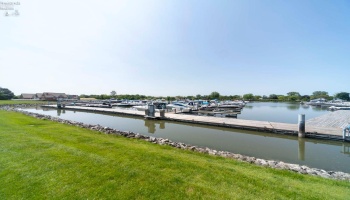 90 Marina Point Drive, Sandusky, 44870, 2 Bedrooms Bedrooms, ,2 BathroomsBathrooms,Residential,For Sale,Marina Point,20252063