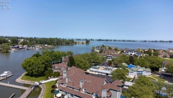 90 Marina Point Drive, Sandusky, 44870, 2 Bedrooms Bedrooms, ,2 BathroomsBathrooms,Residential,For Sale,Marina Point,20252063