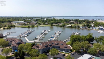 90 Marina Point Drive, Sandusky, 44870, 2 Bedrooms Bedrooms, ,2 BathroomsBathrooms,Residential,For Sale,Marina Point,20252063