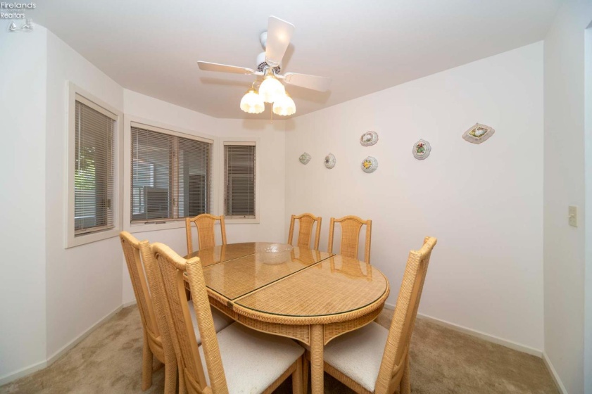 90 Marina Point Drive, Sandusky, 44870, 2 Bedrooms Bedrooms, ,2 BathroomsBathrooms,Residential,For Sale,Marina Point,20252063
