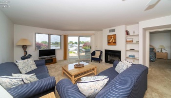 90 Marina Point Drive, Sandusky, 44870, 2 Bedrooms Bedrooms, ,2 BathroomsBathrooms,Residential,For Sale,Marina Point,20252063