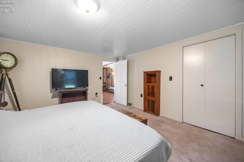43983 State Route 18, Wellington, 44090, 3 Bedrooms Bedrooms, ,1 BathroomBathrooms,Residential,For Sale,State Route 18,20252065