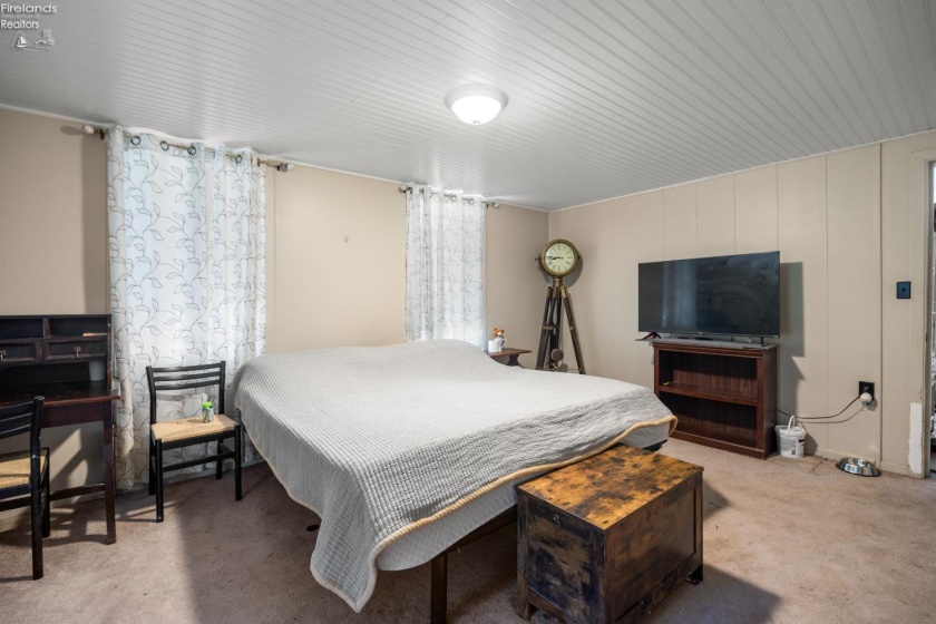 43983 State Route 18, Wellington, 44090, 3 Bedrooms Bedrooms, ,1 BathroomBathrooms,Residential,For Sale,State Route 18,20252065