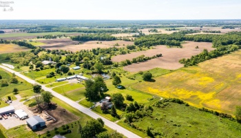 43983 State Route 18, Wellington, 44090, 3 Bedrooms Bedrooms, ,1 BathroomBathrooms,Residential,For Sale,State Route 18,20252065
