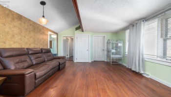 43983 State Route 18, Wellington, 44090, 3 Bedrooms Bedrooms, ,1 BathroomBathrooms,Residential,For Sale,State Route 18,20252065