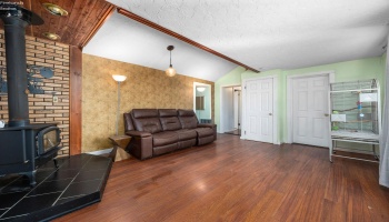 43983 State Route 18, Wellington, 44090, 3 Bedrooms Bedrooms, ,1 BathroomBathrooms,Residential,For Sale,State Route 18,20252065