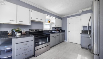 43983 State Route 18, Wellington, 44090, 3 Bedrooms Bedrooms, ,1 BathroomBathrooms,Residential,For Sale,State Route 18,20252065