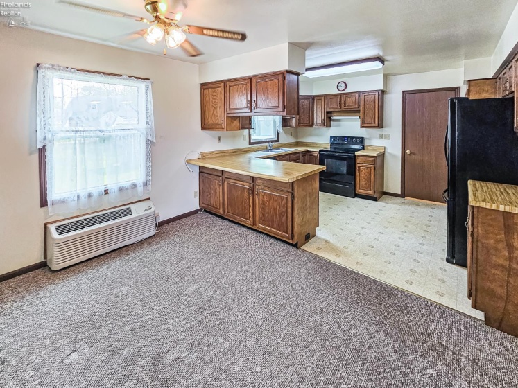 120 Lincoln St, Lindsey, 43442, 3 Bedrooms Bedrooms, ,2 BathroomsBathrooms,Residential,For Sale,Lincoln St,20252067