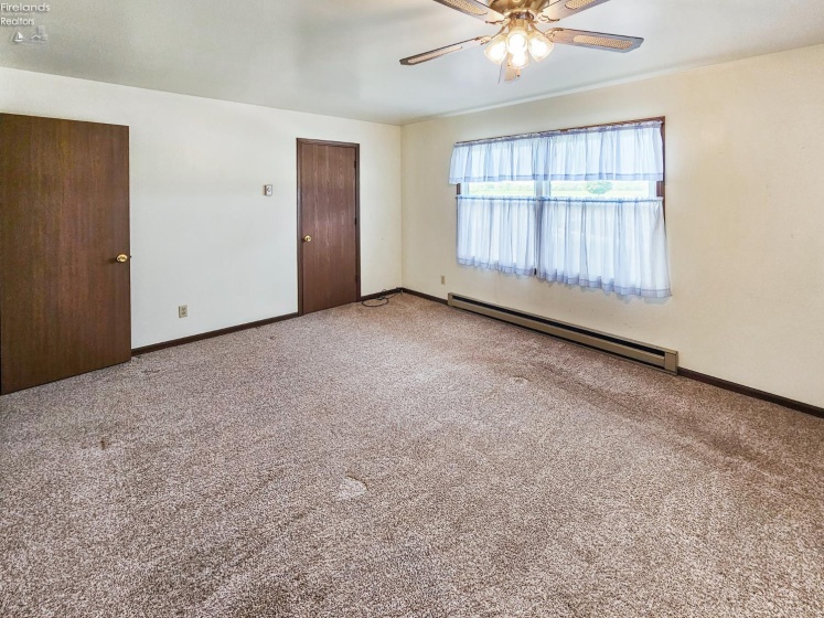 120 Lincoln St, Lindsey, 43442, 3 Bedrooms Bedrooms, ,2 BathroomsBathrooms,Residential,For Sale,Lincoln St,20252067