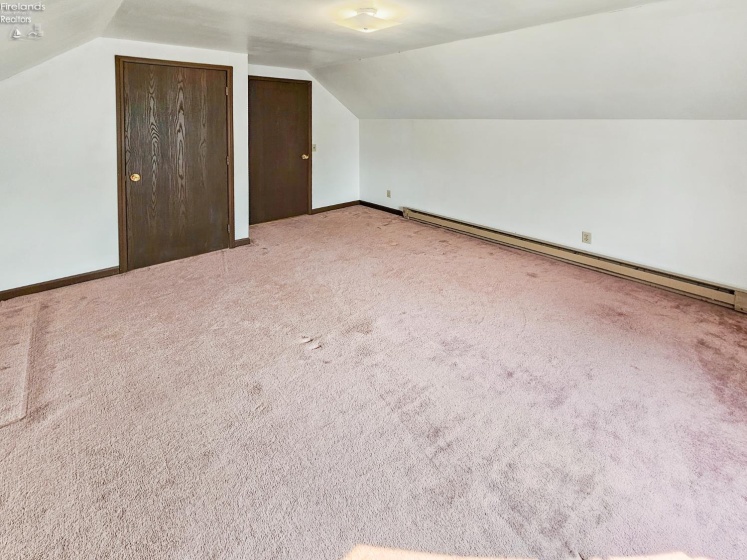 120 Lincoln St, Lindsey, 43442, 3 Bedrooms Bedrooms, ,2 BathroomsBathrooms,Residential,For Sale,Lincoln St,20252067