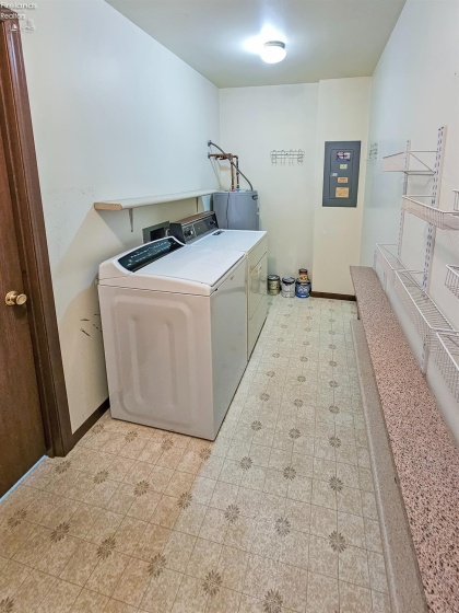 120 Lincoln St, Lindsey, 43442, 3 Bedrooms Bedrooms, ,2 BathroomsBathrooms,Residential,For Sale,Lincoln St,20252067