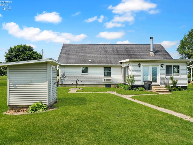 120 Lincoln St, Lindsey, 43442, 3 Bedrooms Bedrooms, ,2 BathroomsBathrooms,Residential,For Sale,Lincoln St,20252067