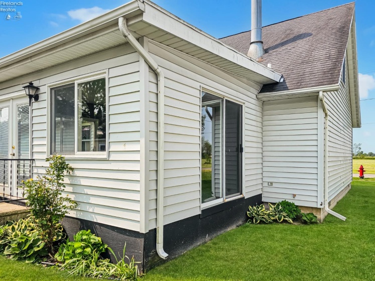 120 Lincoln St, Lindsey, 43442, 3 Bedrooms Bedrooms, ,2 BathroomsBathrooms,Residential,For Sale,Lincoln St,20252067