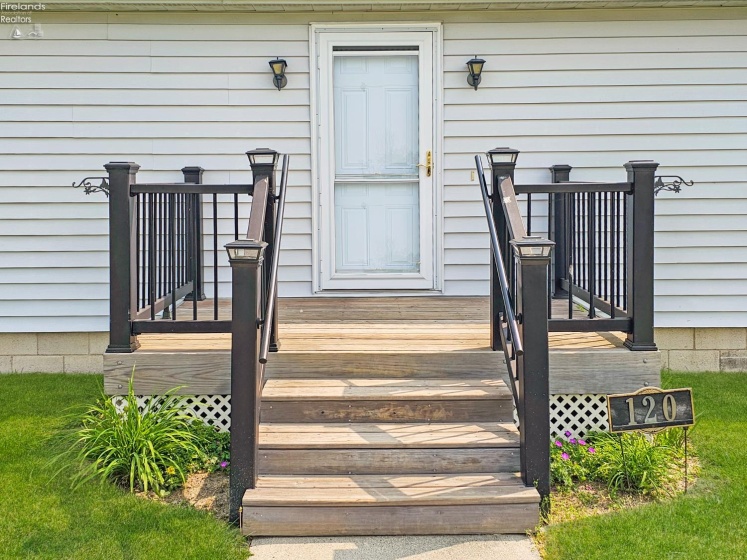 120 Lincoln St, Lindsey, 43442, 3 Bedrooms Bedrooms, ,2 BathroomsBathrooms,Residential,For Sale,Lincoln St,20252067