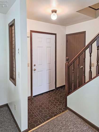 120 Lincoln St, Lindsey, 43442, 3 Bedrooms Bedrooms, ,2 BathroomsBathrooms,Residential,For Sale,Lincoln St,20252067
