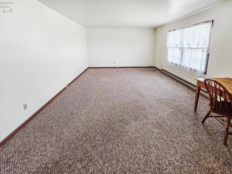 120 Lincoln St, Lindsey, 43442, 3 Bedrooms Bedrooms, ,2 BathroomsBathrooms,Residential,For Sale,Lincoln St,20252067