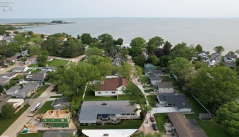 309 Shawnee Place, Huron, 44839, 3 Bedrooms Bedrooms, ,2 BathroomsBathrooms,Residential,For Sale,Shawnee,20252040