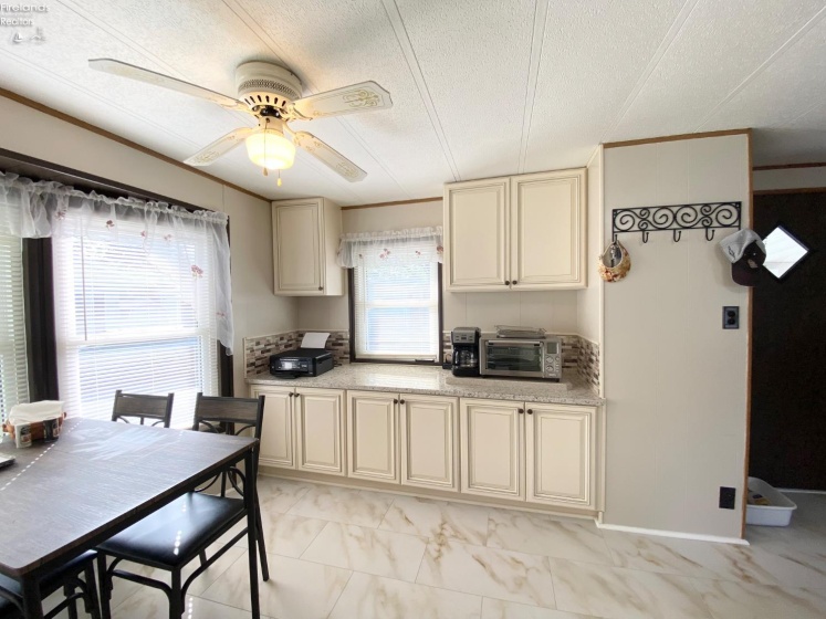 8175 North Shore Boulevard, Marblehead, 43440, 2 Bedrooms Bedrooms, ,1 BathroomBathrooms,Residential,For Sale,North Shore,20252077