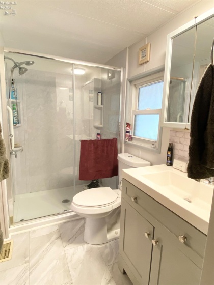 8175 North Shore Boulevard, Marblehead, 43440, 2 Bedrooms Bedrooms, ,1 BathroomBathrooms,Residential,For Sale,North Shore,20252077
