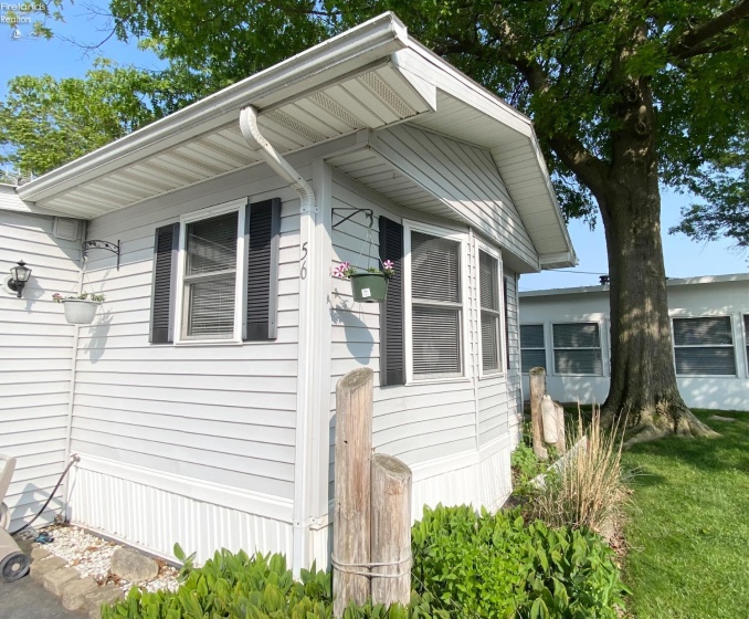 8175 North Shore Boulevard, Marblehead, 43440, 2 Bedrooms Bedrooms, ,1 BathroomBathrooms,Residential,For Sale,North Shore,20252077