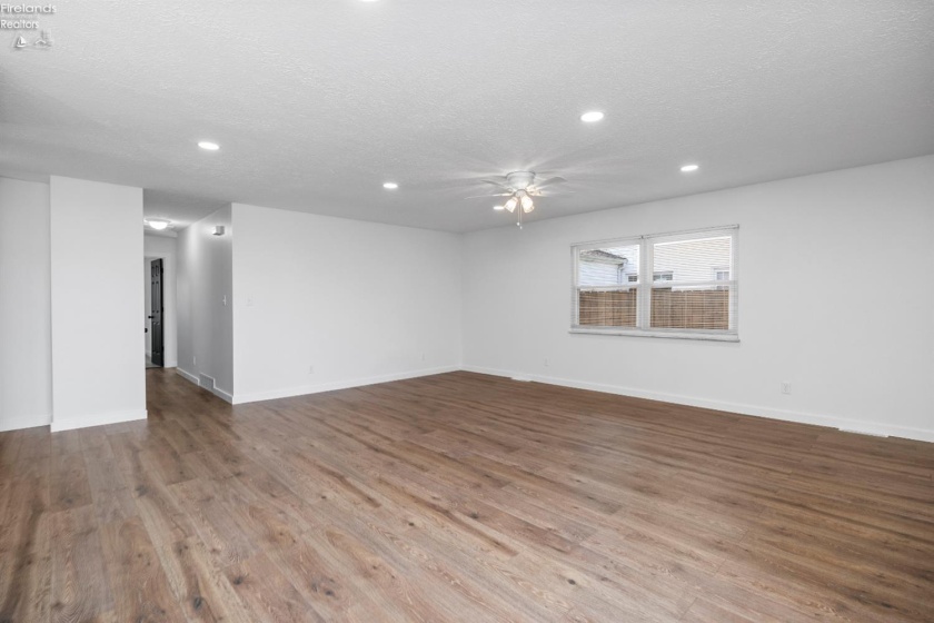 3807 Matthes Avenue, Sandusky, 44870, 3 Bedrooms Bedrooms, ,2 BathroomsBathrooms,Residential,For Sale,Matthes,20252070