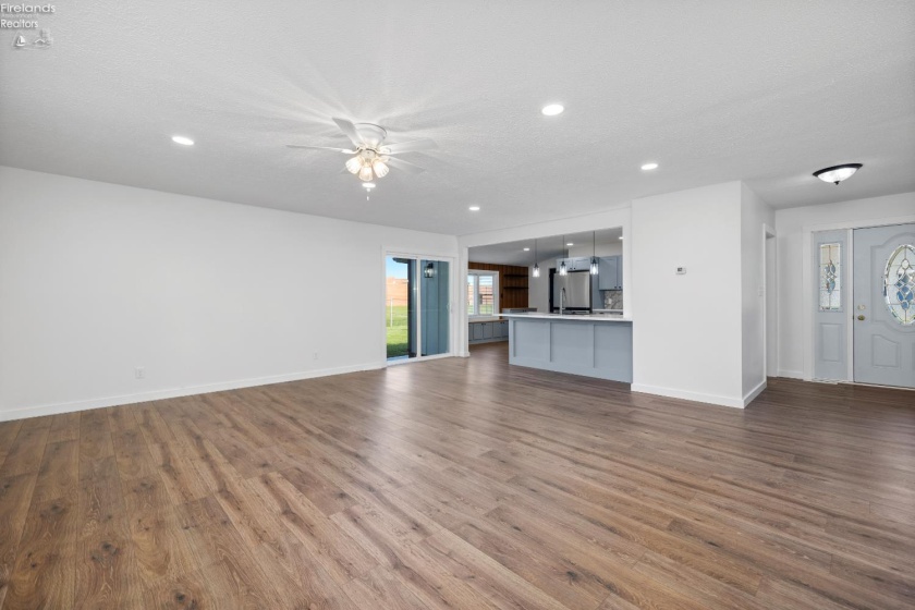 3807 Matthes Avenue, Sandusky, 44870, 3 Bedrooms Bedrooms, ,2 BathroomsBathrooms,Residential,For Sale,Matthes,20252070