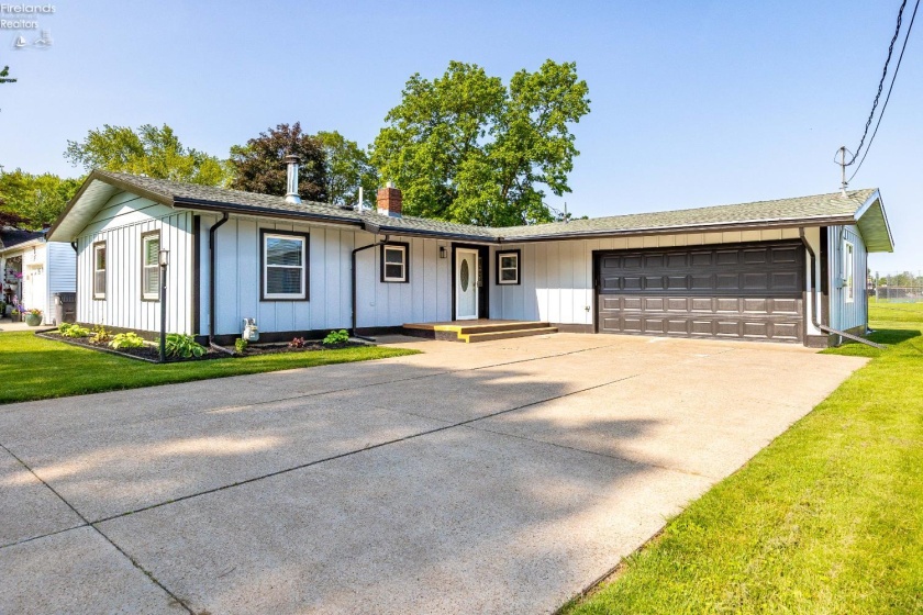 3807 Matthes Avenue, Sandusky, 44870, 3 Bedrooms Bedrooms, ,2 BathroomsBathrooms,Residential,For Sale,Matthes,20252070