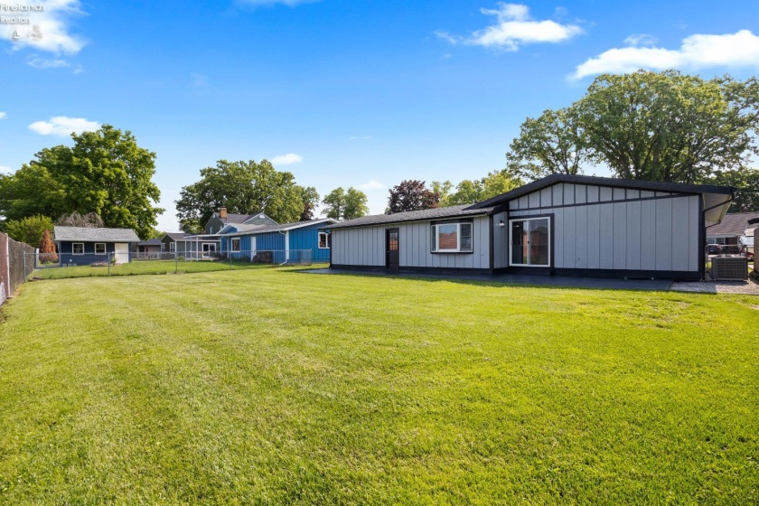 3807 Matthes Avenue, Sandusky, 44870, 3 Bedrooms Bedrooms, ,2 BathroomsBathrooms,Residential,For Sale,Matthes,20252070