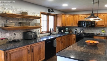 415 Jamestown Avenue, Tiffin, 44883, 4 Bedrooms Bedrooms, ,3 BathroomsBathrooms,Residential,For Sale,Jamestown,20252052