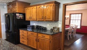 415 Jamestown Avenue, Tiffin, 44883, 4 Bedrooms Bedrooms, ,3 BathroomsBathrooms,Residential,For Sale,Jamestown,20252052