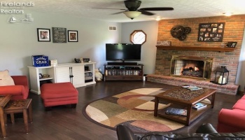415 Jamestown Avenue, Tiffin, 44883, 4 Bedrooms Bedrooms, ,3 BathroomsBathrooms,Residential,For Sale,Jamestown,20252052