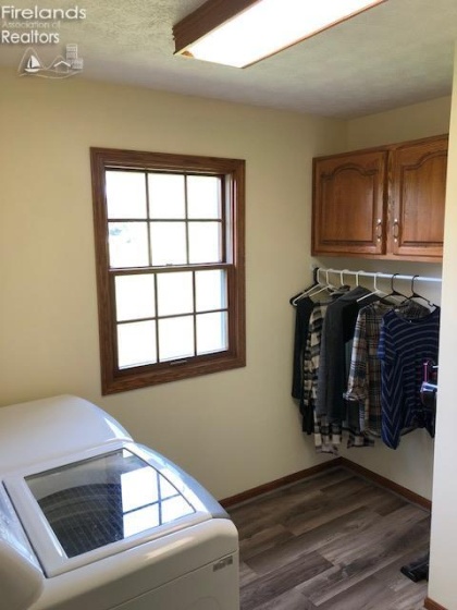 415 Jamestown Avenue, Tiffin, 44883, 4 Bedrooms Bedrooms, ,3 BathroomsBathrooms,Residential,For Sale,Jamestown,20252052