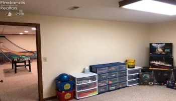 415 Jamestown Avenue, Tiffin, 44883, 4 Bedrooms Bedrooms, ,3 BathroomsBathrooms,Residential,For Sale,Jamestown,20252052