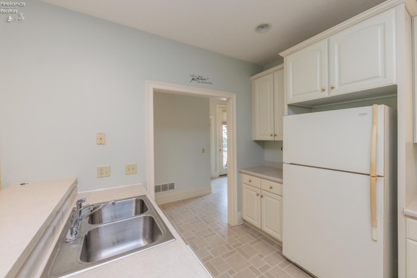 2 Executive Village Court, Norwalk, 44857, 2 Bedrooms Bedrooms, ,2 BathroomsBathrooms,Residential,For Sale,Executive Village,20252068