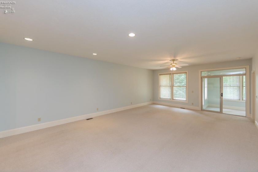 2 Executive Village Court, Norwalk, 44857, 2 Bedrooms Bedrooms, ,2 BathroomsBathrooms,Residential,For Sale,Executive Village,20252068