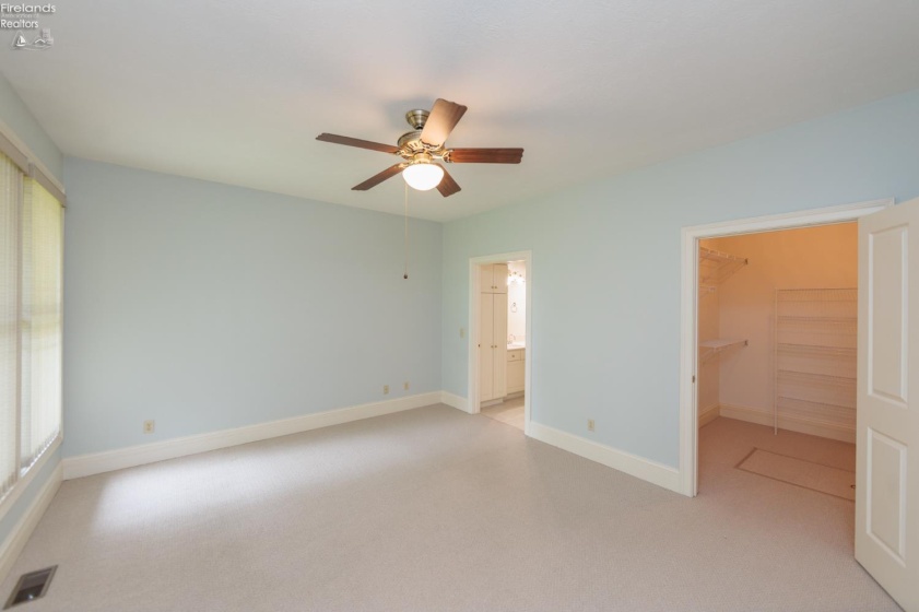 2 Executive Village Court, Norwalk, 44857, 2 Bedrooms Bedrooms, ,2 BathroomsBathrooms,Residential,For Sale,Executive Village,20252068