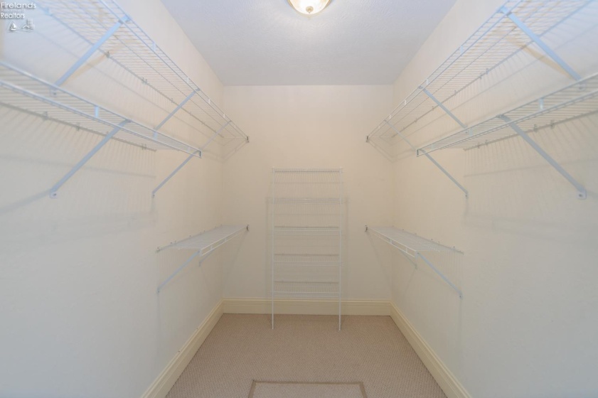 2 Executive Village Court, Norwalk, 44857, 2 Bedrooms Bedrooms, ,2 BathroomsBathrooms,Residential,For Sale,Executive Village,20252068