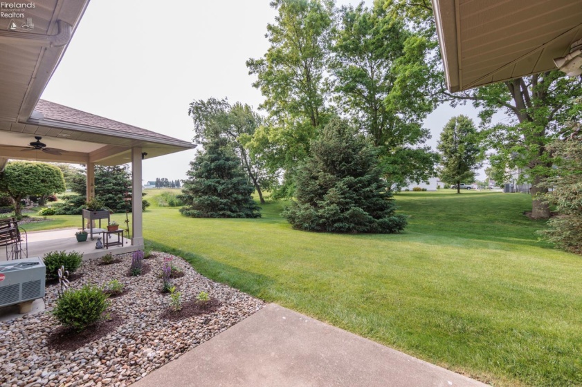 2 Executive Village Court, Norwalk, 44857, 2 Bedrooms Bedrooms, ,2 BathroomsBathrooms,Residential,For Sale,Executive Village,20252068